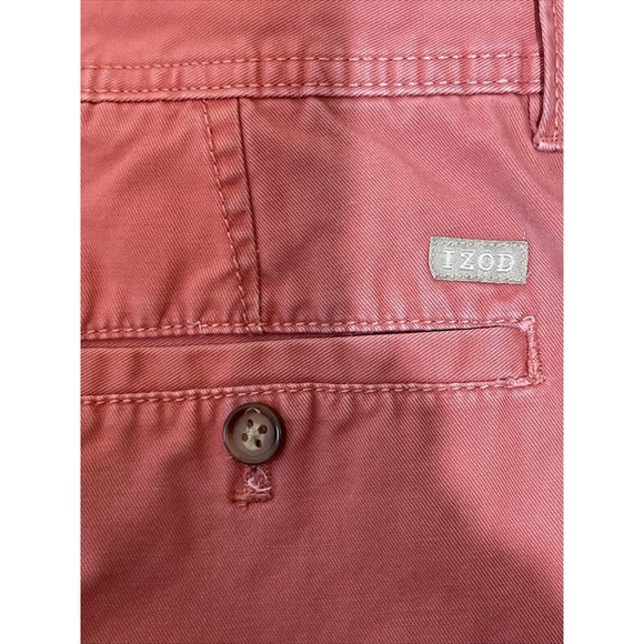 IZOD Men’s 36 Saltwater Shorts Red - Picture 3 of 4